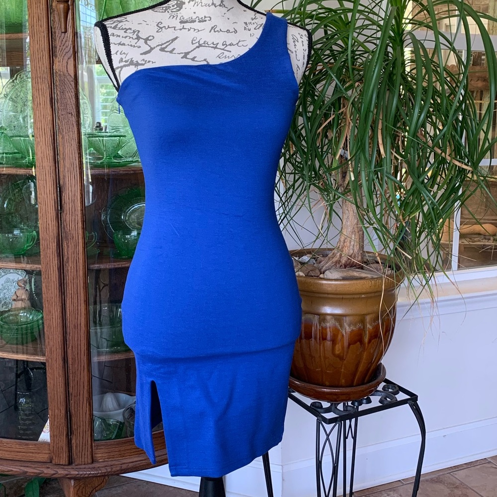 Junior’s One Shoulder Stretchy Mini Dress